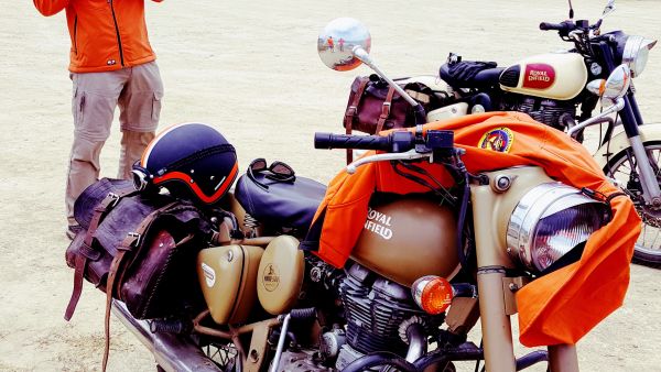 Road trip Royald enfield en équateur