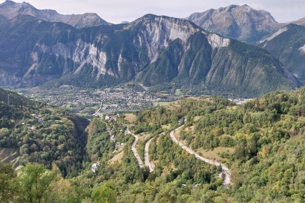 🏍 WE CAN TRIPOUX : Aventure sur les routes du Vercors, du Trièves et de l’Alpe d’Huez 🌄